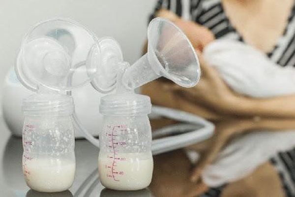 Sử dụng các phương pháp kích sữa để có nguồn sữa dồi dào cho bé