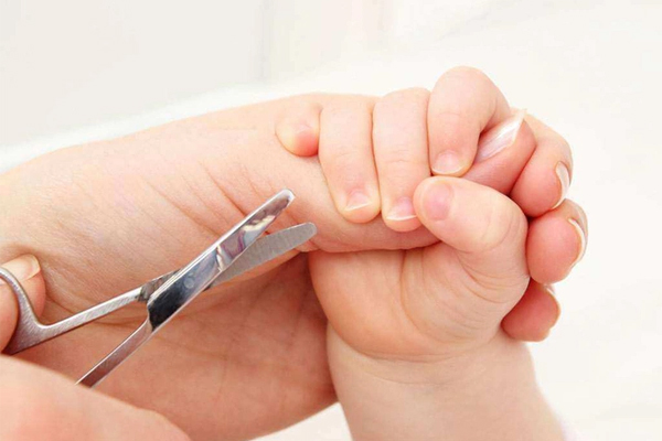 Tại sao trẻ em lại bị nấm móng tay